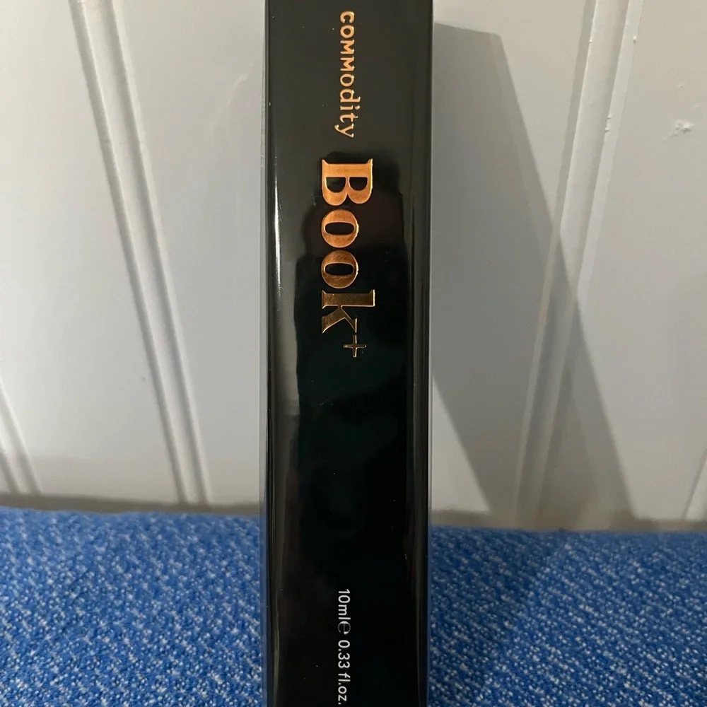 NIB Commodity Book+ , Unisex Scent 10ml